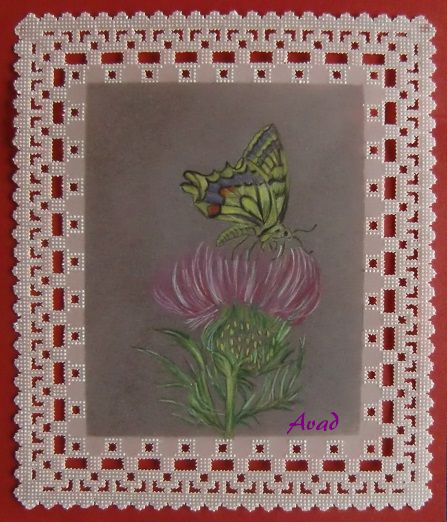 papír.krajka - tropický motýl a  květ bodláku
